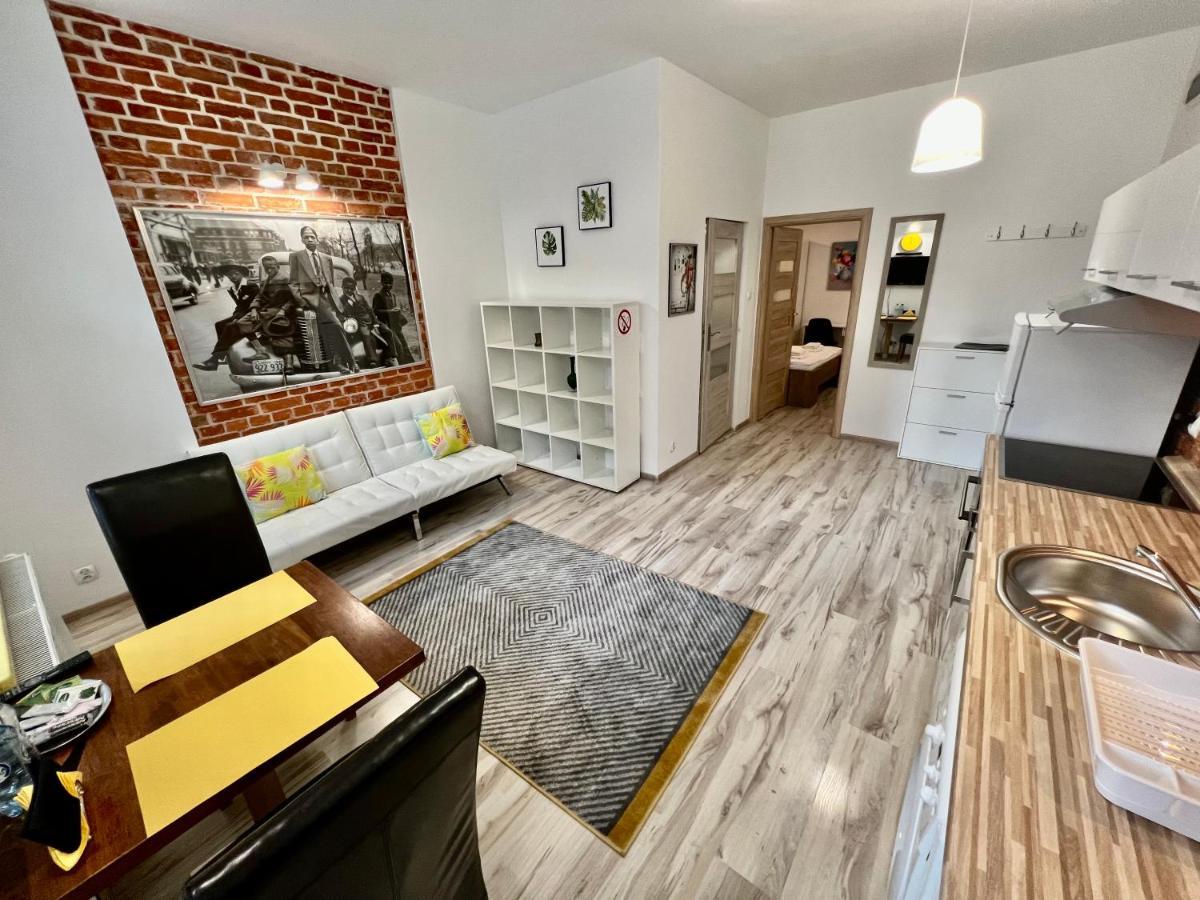 Red&Yellow Apartments Centrum 올슈틴 외부 사진