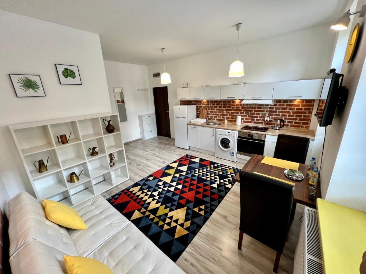 Red&Yellow Apartments Centrum 올슈틴 외부 사진