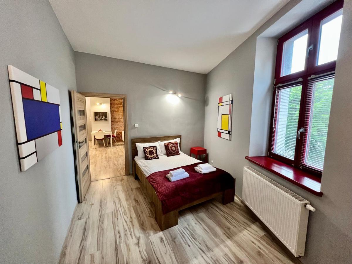 Red&Yellow Apartments Centrum 올슈틴 외부 사진