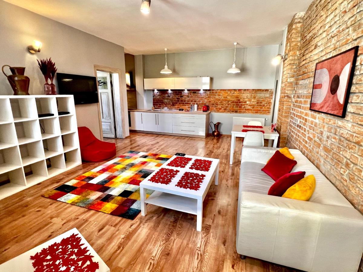 Red&Yellow Apartments Centrum 올슈틴 외부 사진