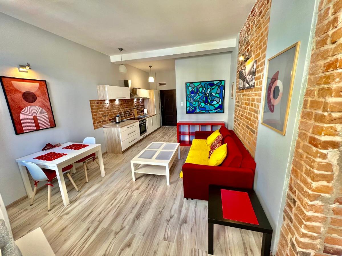 Red&Yellow Apartments Centrum 올슈틴 외부 사진
